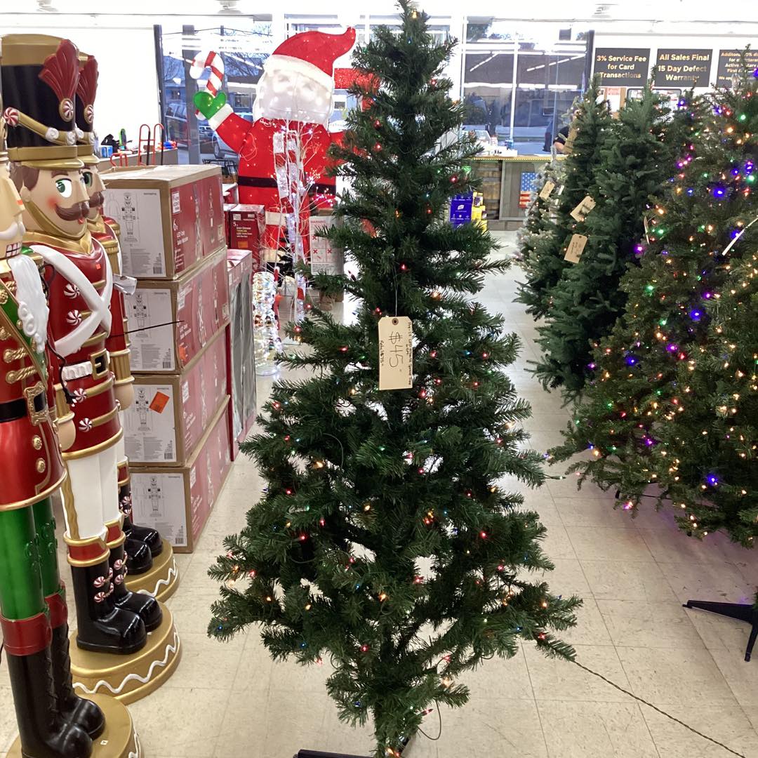 Wondershop Pre-Lit Alberta Spruce Artificial Christmas Tree