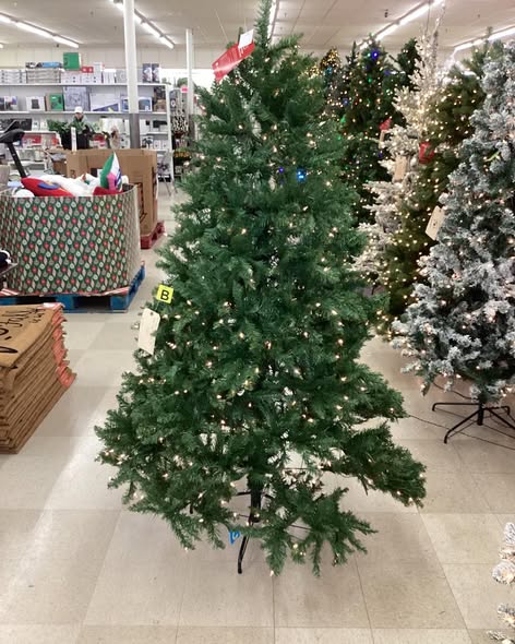 Best Choice Products 6 ft. Pre-Lit Incandescent Fir Artificial Christmas Tree with 450 Warm White Lights