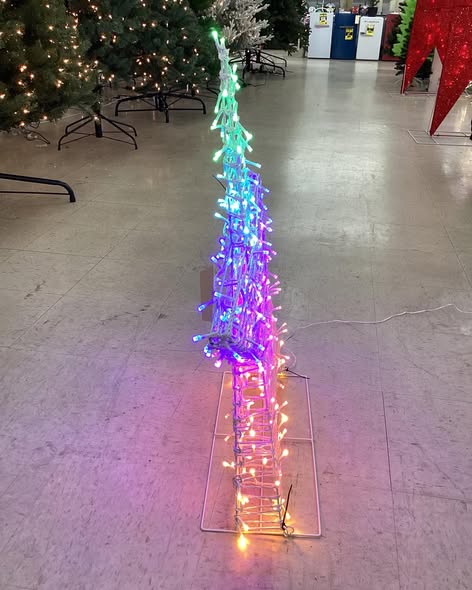 Wondershop 28” LED Star