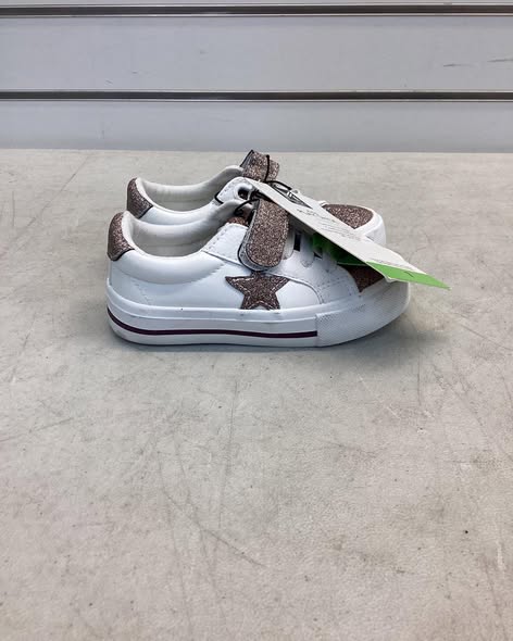 Member's Mark Toddler Girls Play Shoe, Size 7T