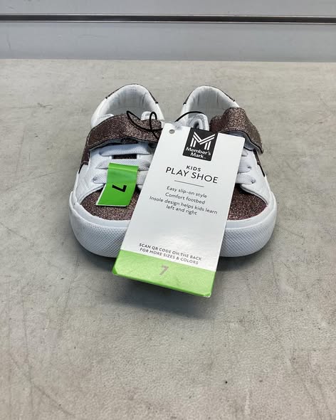 Member's Mark Toddler Girls Play Shoe, Size 7T