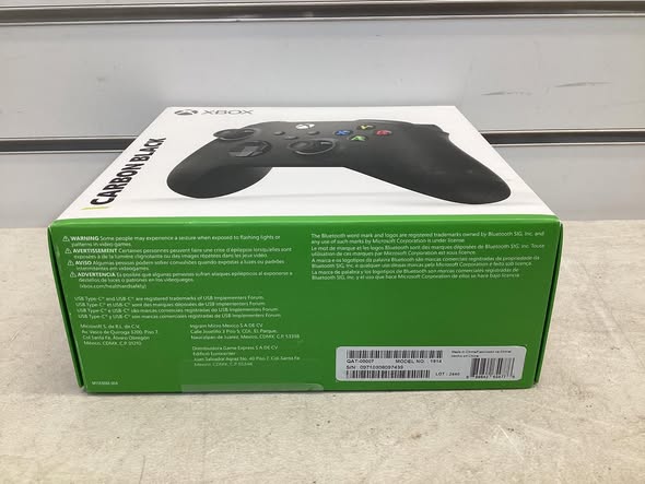 Microsoft Xbox Wireless Controller - Carbon Black
