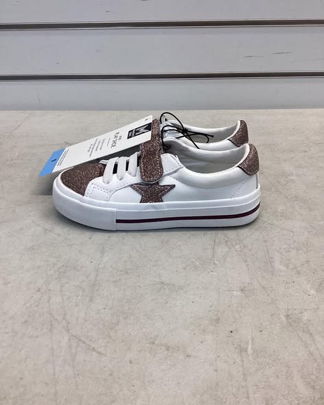 Member's Mark Toddler Girls Play Shoe, Size 9T