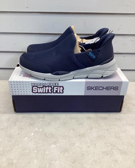 Skechers Men's Equalizer Hands Free Swift Fit Slip-On Sneaker Size 9