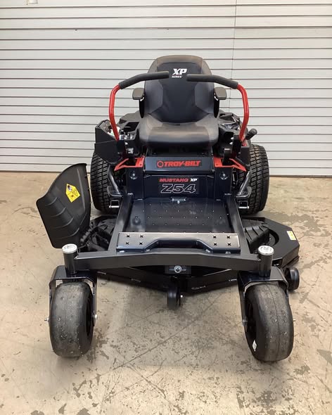 Mustang Z54 XP Zero-Turn Mower