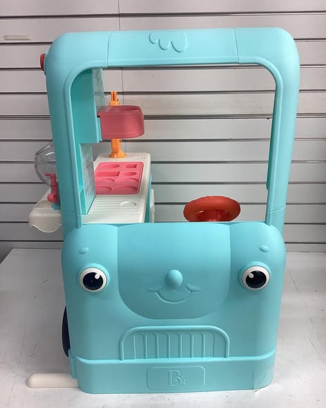 B. toys - Interactive Ice Cream Truck - Ice Cream Shoppe: Play Food, Music, Sound Effects, Lights, Creative Play