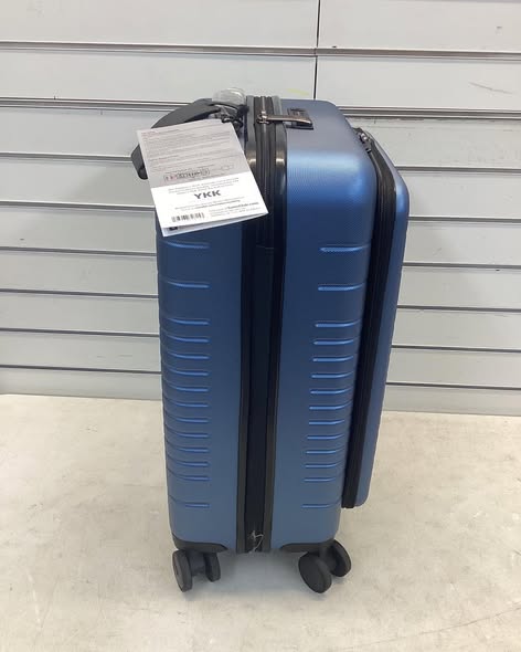 Member's Mark Hardside Carry-on Pro Spinner Suitcase With USB