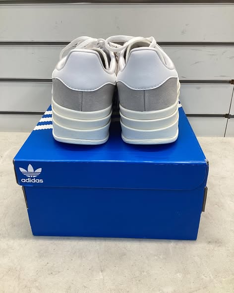 Adidas Women's Gazelle Bold Sneaker Size:10.5