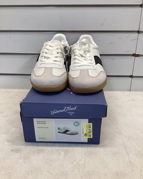 Spencer Fashion Sneakers with Memory Foam Insole - Universal Thread Size 8.5