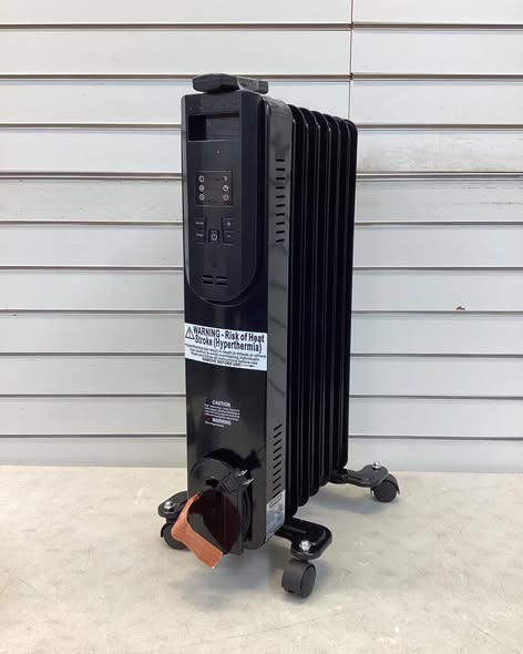 Konwin 1500-Watt Black Indoor Electric Oil-Filled Radiator Convection Radiant Space Heater with Remote Control for Living Space - Lightly Used