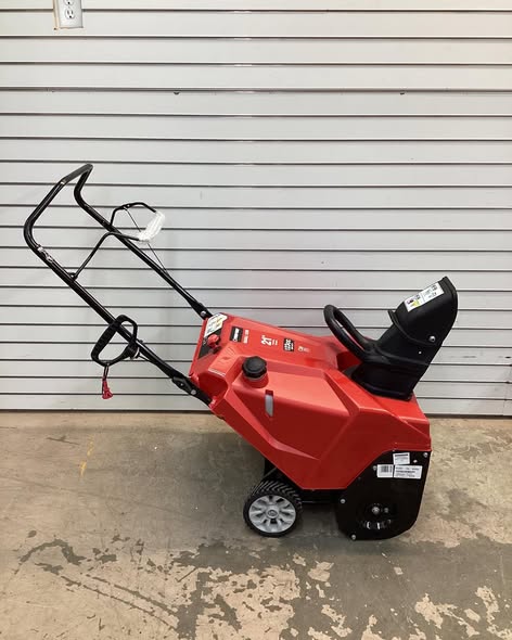 Troy-Bilt Squall 123R 21 in. 123 cc Single-Stage Gas Snow Blower with E-Z Chute Control