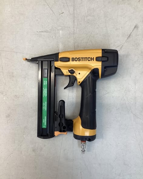 Bostitch Pneumatic 18-Gauge Narrow Crown Finish Stapler