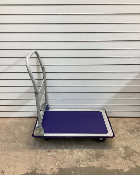 Milwaukee Folding Handle 330 lb. Capacity 30 in. D x 19 in. W x 33 in. H Steel Platform Cart