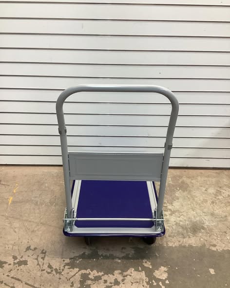 Milwaukee Folding Handle 330 lb. Capacity 30 in. D x 19 in. W x 33 in. H Steel Platform Cart