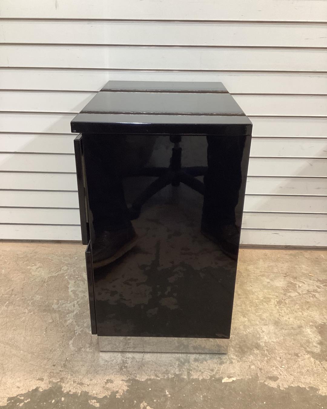 Shorehaven 2-Drawer Black and Chrome 26.38 in. H x 23.25 in. W x 15.38 in. D Nightstand with USB Plug