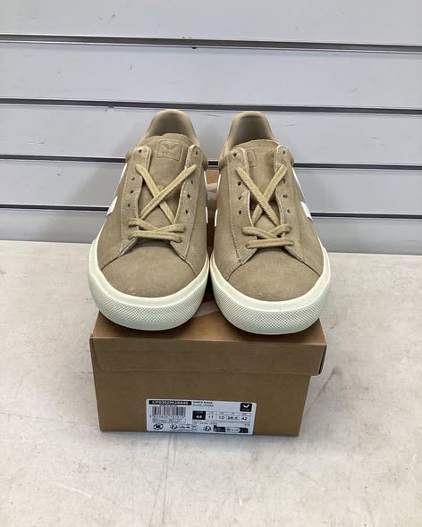 Veja Men's Campo Leather Sneaker Size 11