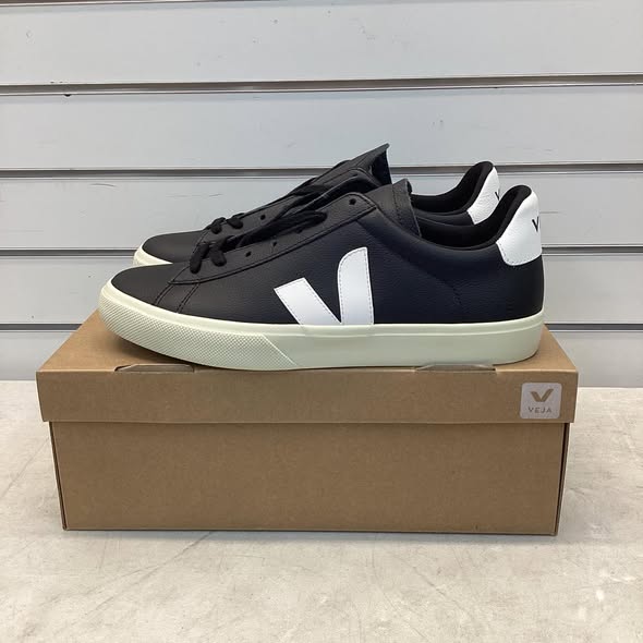 Veja Men's Campo Leather Sneaker Size 11