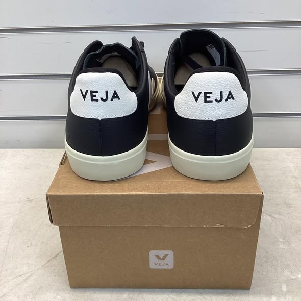 Veja Men's Campo Leather Sneaker Size 11