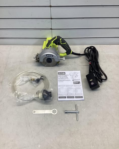 RYOBI 12 -Amps 4 in. Blade Corded Wet Tile Saw - Lightly used