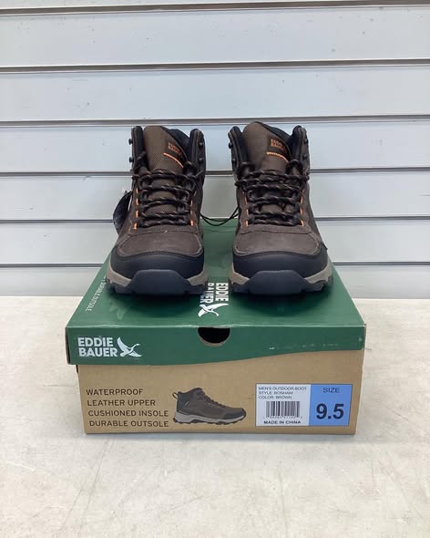 Eddie Bauer Men's Waterproof Outdoor Boot Size 9.5