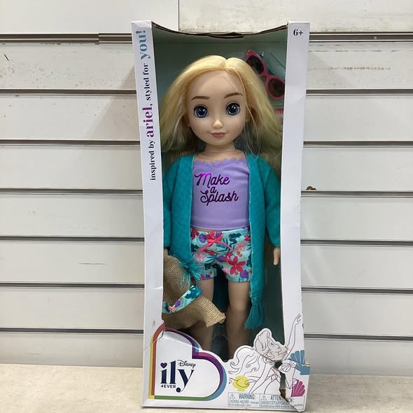 Disney ILY 4ever Blonde Ariel Inspired Fashion Doll Doll Playset