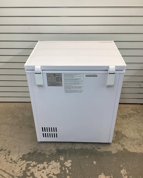 Frigidaire 5.0 Cu. ft. Chest Freezer, White
