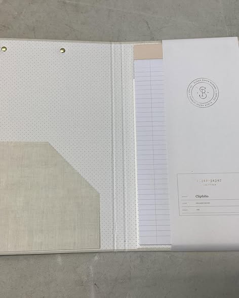 Sugar Paper Essentials Clipfolio Tan: Office Supplies Desk Organizer & Document Holder, 12.563" x 9.563"