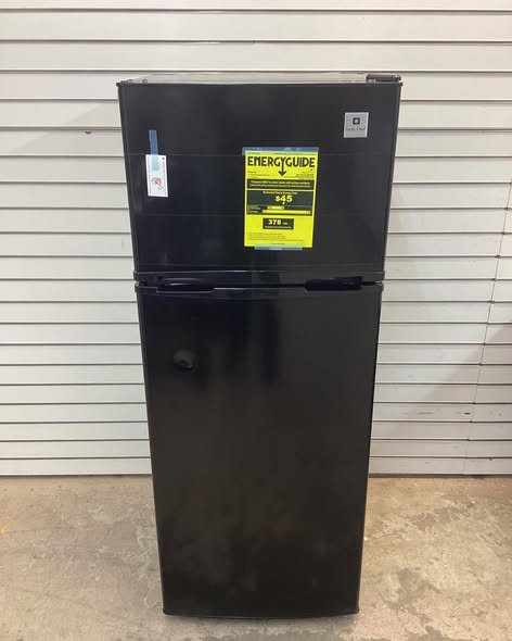 ARCTIC CHEF 7.5 cu. ft. Mini Refrigerator in Black