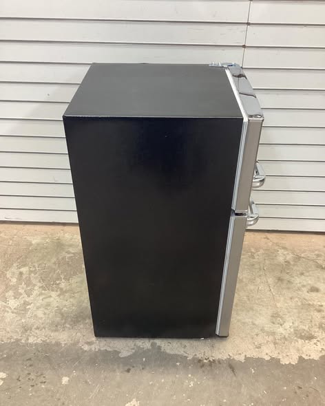Frigidaire 3.2 cu. ft. Retro 2-Door Mini Refrigerator in Platinum Design with Top Freezer