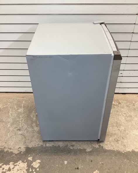 Frigidaire 4.5 cu. ft. 23 in. Retro Mini Refrigerator with Sleek Design with Freezer and Manual Defrost in Stainless steel