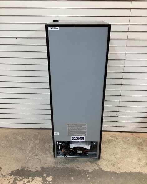 Frigidaire Gallery Top Mount Refrigerator, 7.5 cu ft, Stainless Steel
