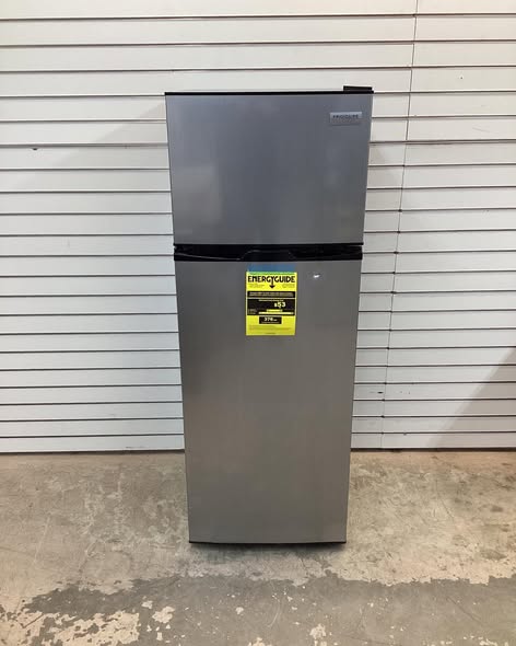 Frigidaire Gallery Top Mount Refrigerator, 7.5 cu ft, Stainless Steel