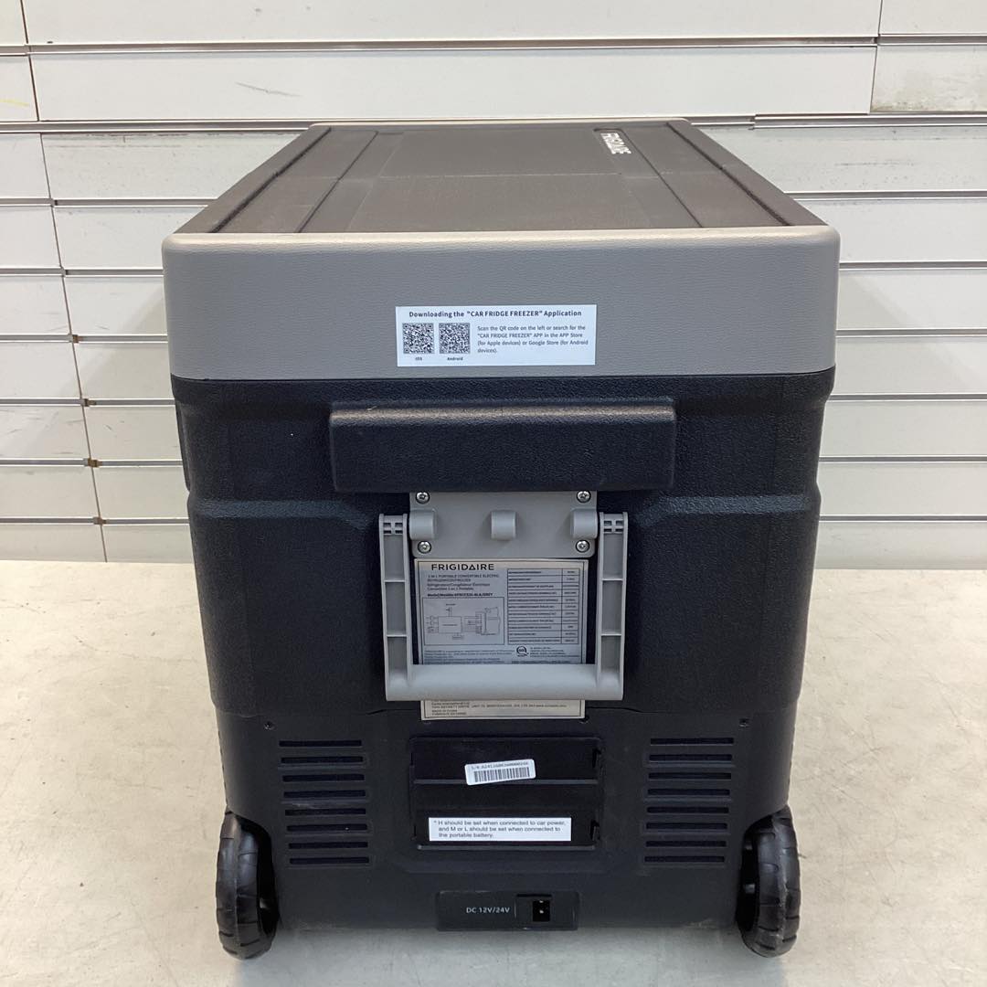 Frigidaire 27.17-in W 90 -Can Capacity Black Portable Indoor or outdoor Beverage Refrigerator