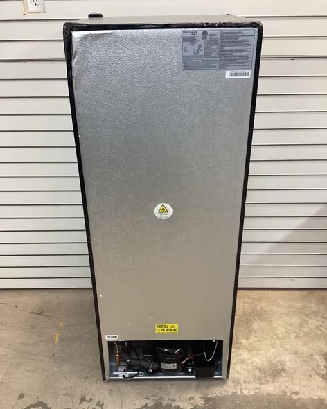 Frigidaire Gallery 7 cu. ft. Upright Convertible Fridge/Freezer