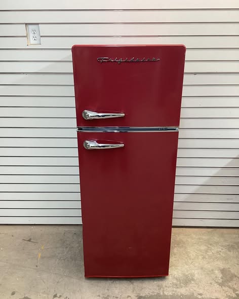Frigidaire 7.2 cu. ft. Retro Top Freezer Refrigerator in Red with Chrome Handle and Trim