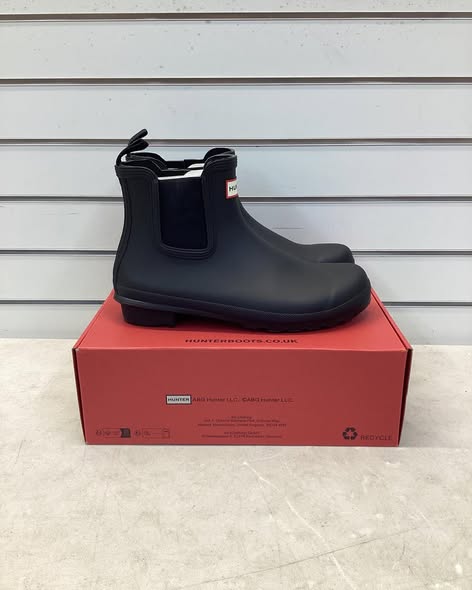Hunter Women's Original Chelsea Boot Size 11