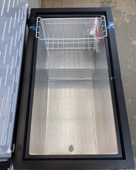 Frigidaire 10 cu. ft. Freezer with Manual Defrost Chest Freezer Easy Drain in Black Garage Ready
