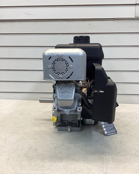 Briggs & Stratton 1150 Series Horizontal OHV Engine, 250cc, 1in. x 2 7/8in. Shaft