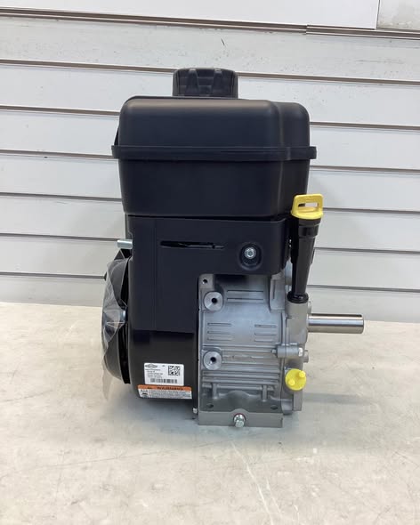 Briggs & Stratton 1150 Series Horizontal OHV Engine, 250cc, 1in. x 2 7/8in. Shaft