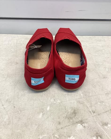Women's Shoes - TOMS Women's Classic Canvas Shoe in Red Size 7.5