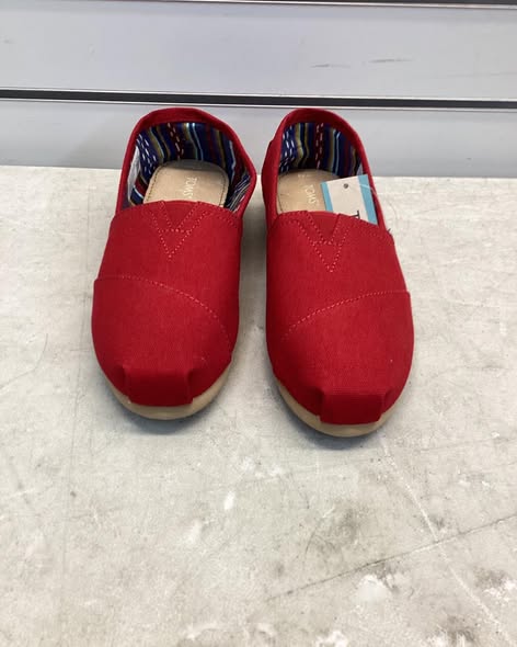 Women's Shoes - TOMS Women's Classic Canvas Shoe in Red Size 7.5