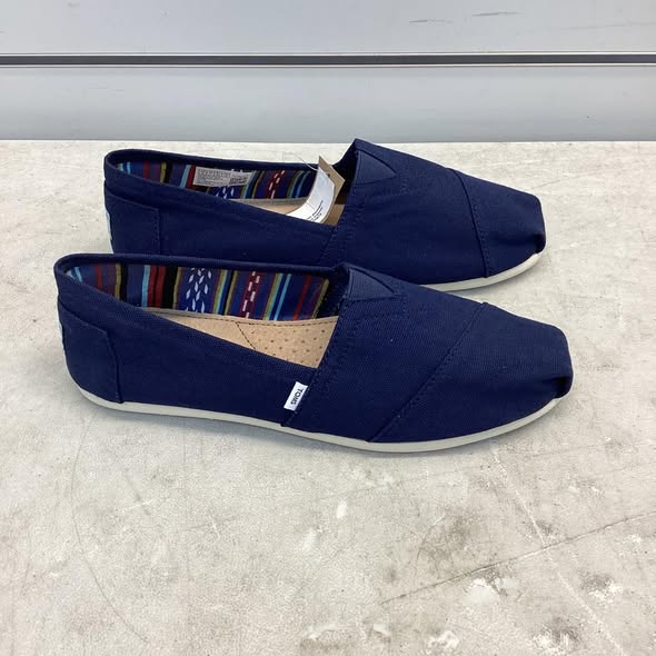 Women's Shoes - TOMS Women's Classic Canvas Shoe Navy Blue Size 9
