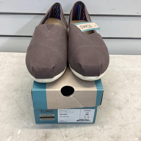 TOMS Women's Classic Canvas Shoe in Ash Size 10