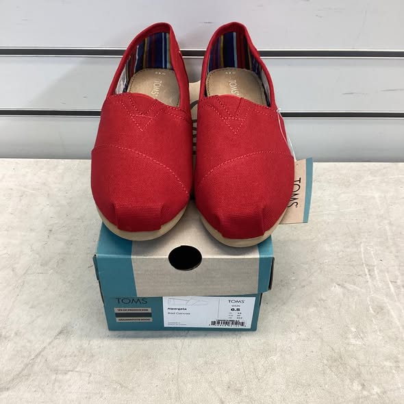 Women's Shoes - TOMS Women's Classic Canvas Shoe in Red Size 6.5