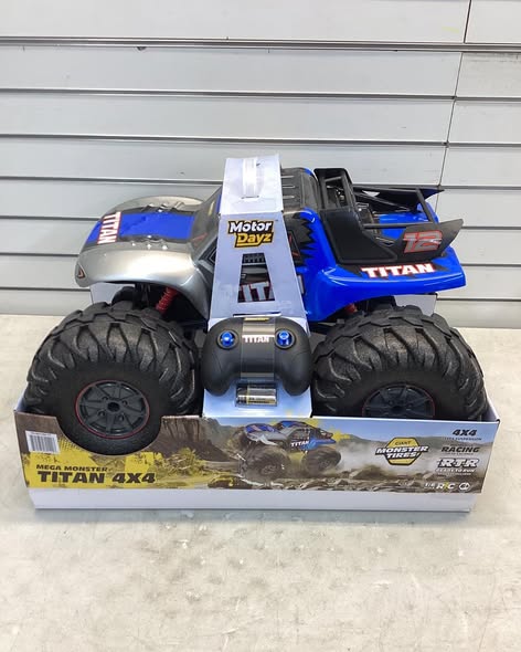 Motor Dayz 1:6 Scale 2WD Titan EPP Radio Control Car