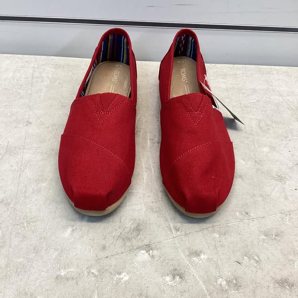 TOMS Women's Classic Canvas Shoe in Red Size 10