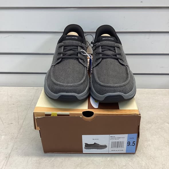 Skechers Men's Canvas Swift Fit Sneaker - Size 9.5