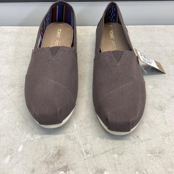 Women's Shoes - TOMS Women's Classic Canvas Shoe in Ash Size 9.5