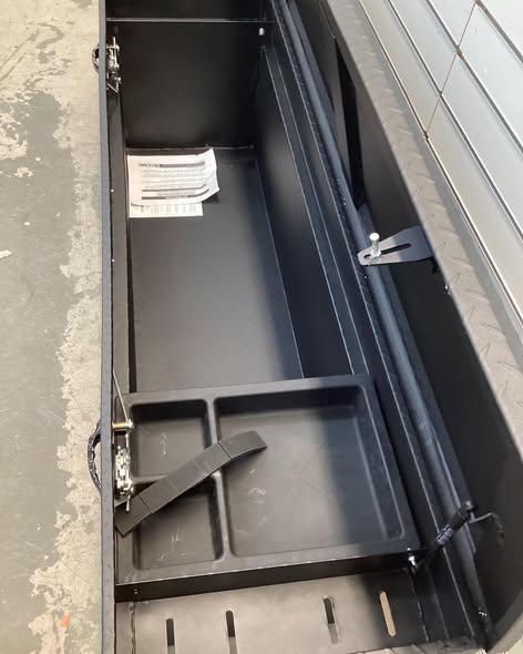 Northern Tool + Equipment Deep Crossover Truck Toolbox with Removable Tray, 69in. x 20in. x 19in., Aluminum, Textured Matte Black, Pull Handle Latches