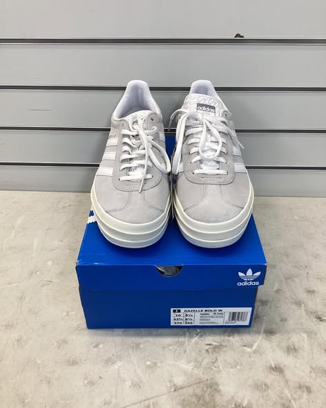 Adidas Women's Gazelle Bold Sneaker, Size 10